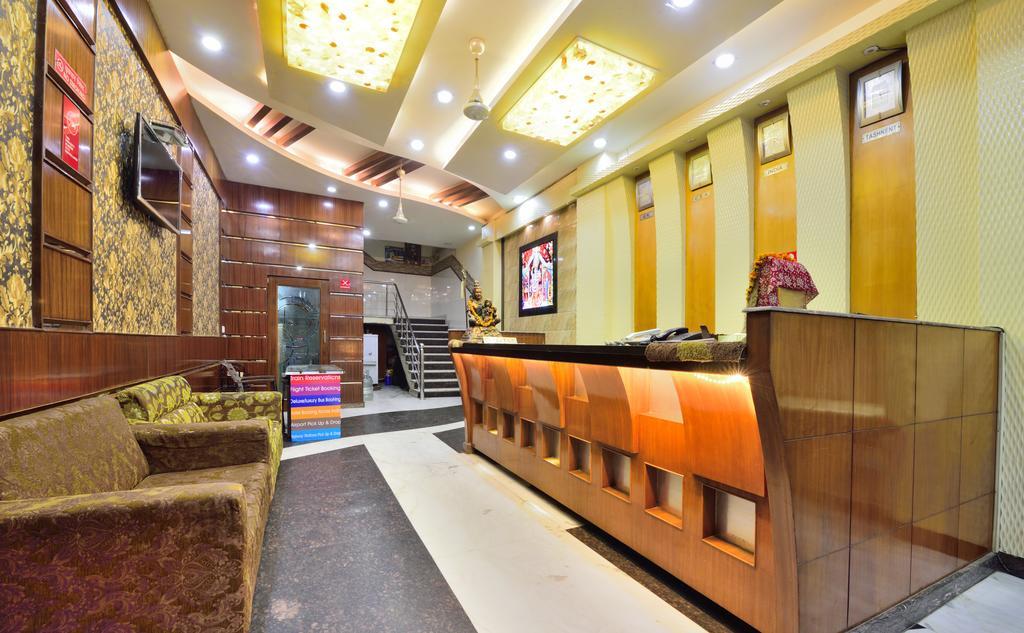Centra Inn New Delhi Bagian luar foto