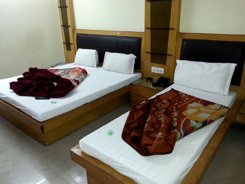 Centra Inn New Delhi Bagian luar foto